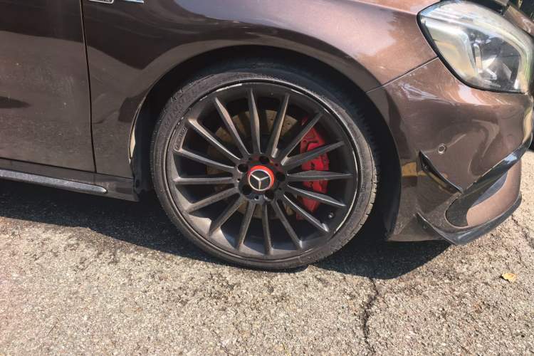 Used Mercedes-Benz A AMG 2017 Facelifted AMG A 45 4MATIC Right Front Wheel Hub