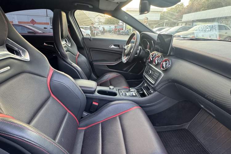 Used Mercedes-Benz A AMG 2017 Facelifted AMG A 45 4MATIC Interior 1