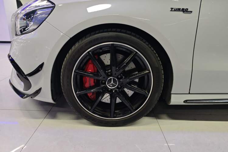 Used Mercedes-Benz A AMG 2017 Facelifted AMG A 45 4MATIC Left Front Wheel Hub