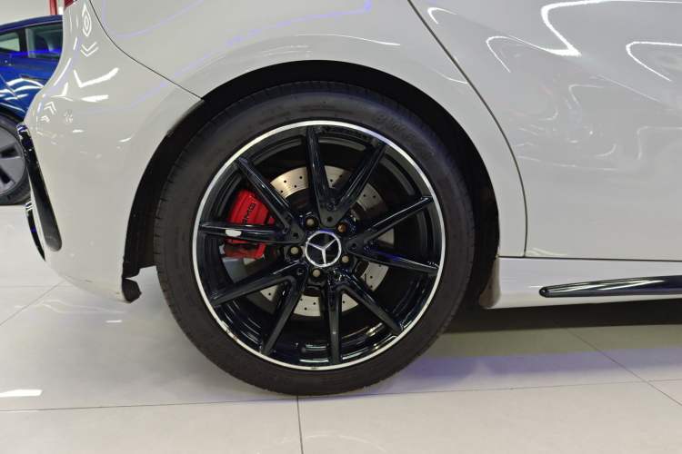 Used Mercedes-Benz A AMG 2017 Facelifted AMG A 45 4MATIC Right Rear Wheel Hub