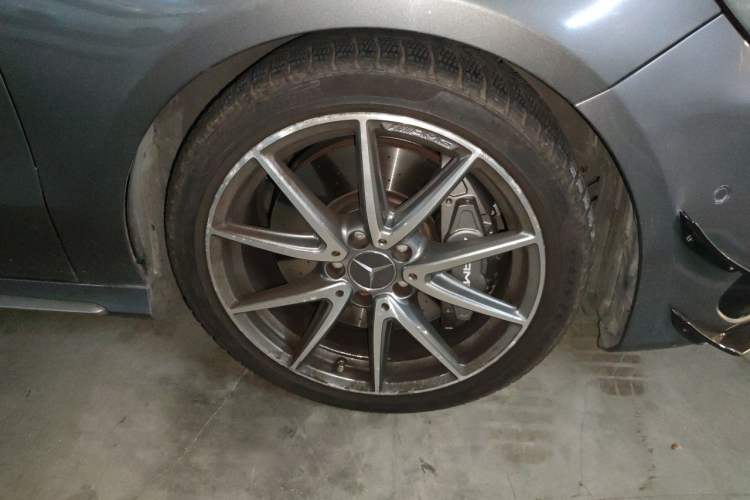 Used Mercedes-Benz A AMG 2017 Facelifted AMG A 45 4MATIC Right Front Wheel Hub