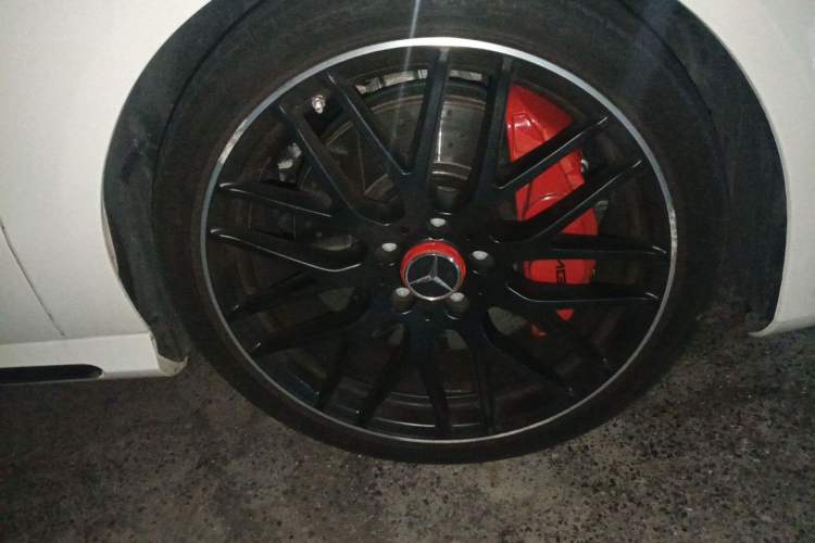 Used Mercedes-Benz A AMG 2017 Facelifted AMG A 45 4MATIC Right Front Wheel Hub