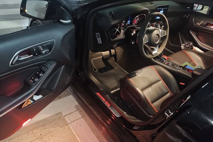Used Mercedes-Benz A AMG 2018 AMG A 45 4MATIC Exclusive Edition Driver Seat