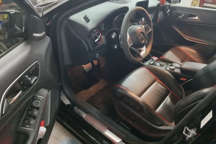 Used Mercedes-Benz A AMG 2018 AMG A 45 4MATIC Exclusive Edition Driver Seat