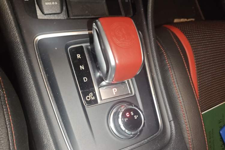 Used Mercedes-Benz A AMG 2018 AMG A 45 4MATIC Exclusive Edition Gear Lever
