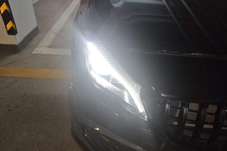 Used Mercedes-Benz A AMG 2018 AMG A 45 4MATIC Exclusive Edition Right Front Headlight