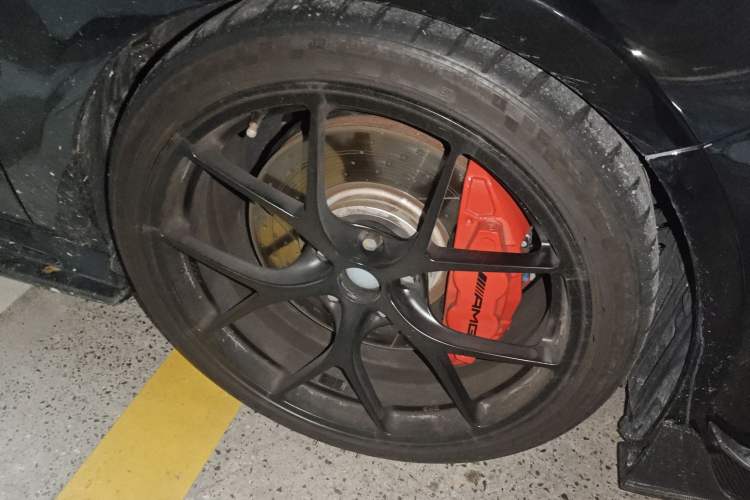 Used Mercedes-Benz A AMG 2018 AMG A 45 4MATIC Exclusive Edition Right Front Wheel Hub