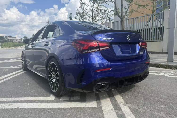 Used Mercedes-Benz A AMG 2019 AMG A 35 L 4MATIC Exterior 8