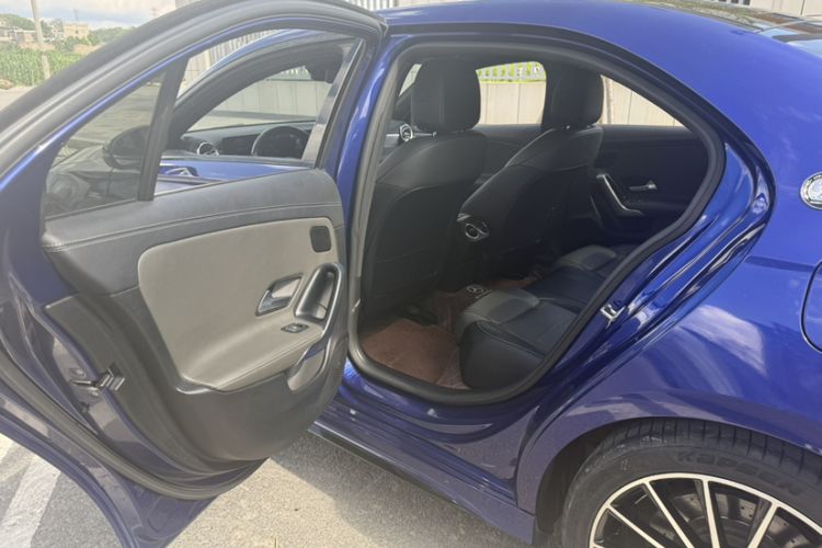 Used Mercedes-Benz A AMG 2019 AMG A 35 L 4MATIC Interior 1