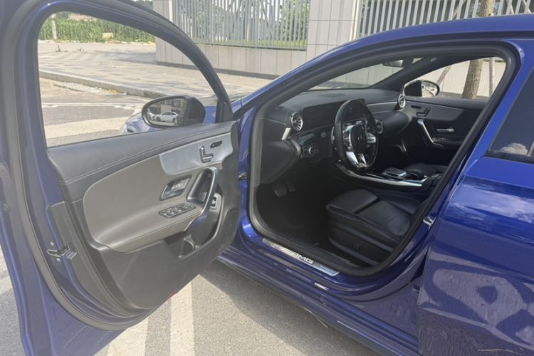 Used Mercedes-Benz A AMG 2019 AMG A 35 L 4MATIC Interior 2