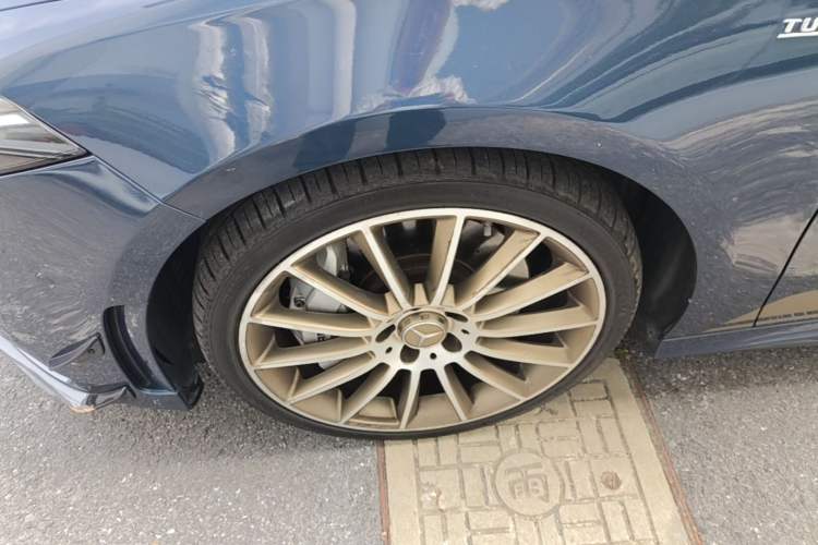 Used Mercedes-Benz A AMG 2019 AMG A 35 L 4MATIC First Edition Special Version Left Front Wheel Hub