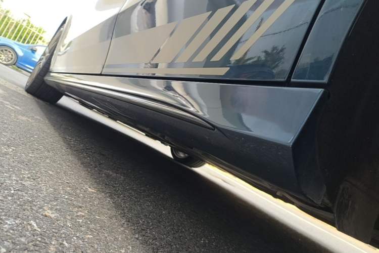 Used Mercedes-Benz A AMG 2019 AMG A 35 L 4MATIC First Edition Special Version Left Side Sill