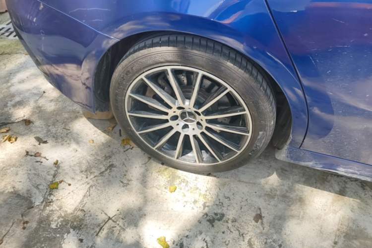 Used Mercedes-Benz A AMG 2019 AMG A 35 L 4MATIC Right Rear Wheel Hub