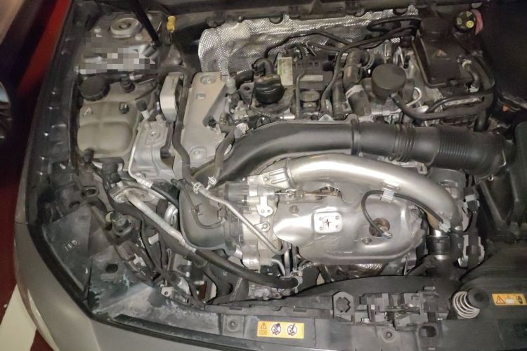 Used Mercedes-Benz A AMG 2019 AMG A 35 L 4MATIC Engine Bay Right