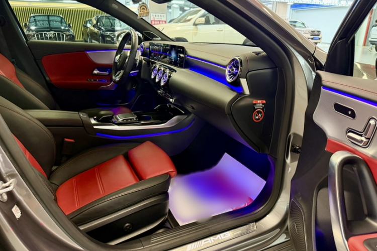 Used Mercedes-Benz A AMG 2019 AMG A 35 L 4MATIC Interior 1