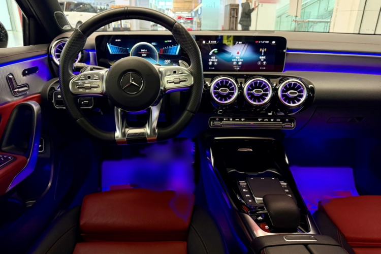 Used Mercedes-Benz A AMG 2019 AMG A 35 L 4MATIC Interior 3