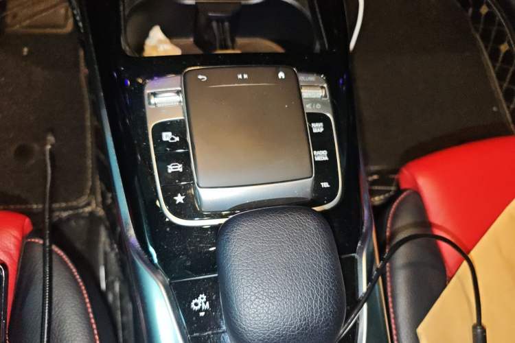 Used Mercedes-Benz A AMG 2019 AMG A 35 L 4MATIC Gear Lever