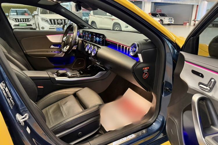 Used Mercedes-Benz A AMG 2019 AMG A 35 L 4MATIC First Edition Special Version Interior 5