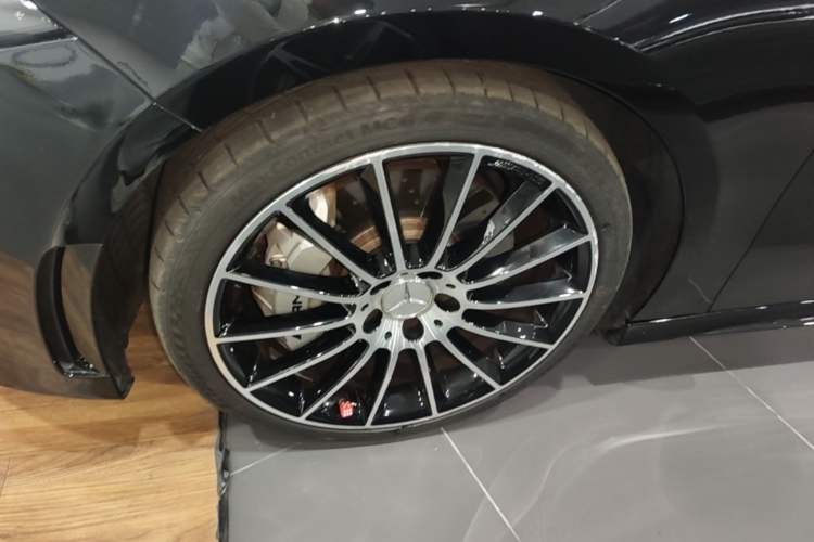 Used Mercedes-Benz A AMG 2020 Facelifted AMG A 35 4MATIC Left Front Wheel Hub