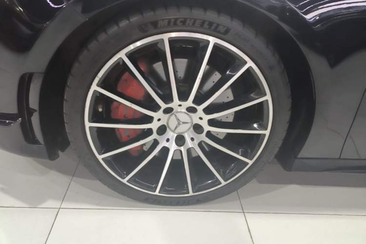 Used Mercedes-Benz A AMG 2020 AMG A 35 4MATIC Left Front Wheel Hub