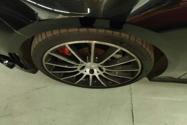 Used Mercedes-Benz A AMG 2020 AMG A 35 4MATIC Left Front Wheel Hub