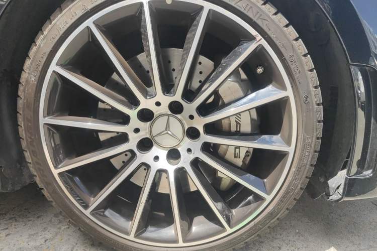 Used Mercedes-Benz A AMG 2020 AMG A 35 4MATIC Right Front Wheel Hub