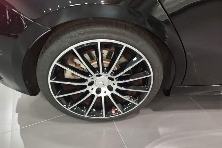 Used Mercedes-Benz A AMG 2020 Facelifted AMG A 35 4MATIC Right Rear Wheel Hub