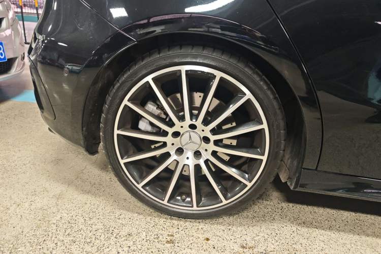 Used Mercedes-Benz A AMG 2020 Facelifted AMG A 35 4MATIC Right Rear Wheel Hub