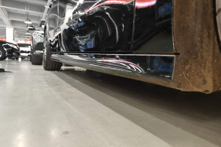 Used Mercedes-Benz A AMG 2020 AMG A 35 4MATIC Right Side Sill