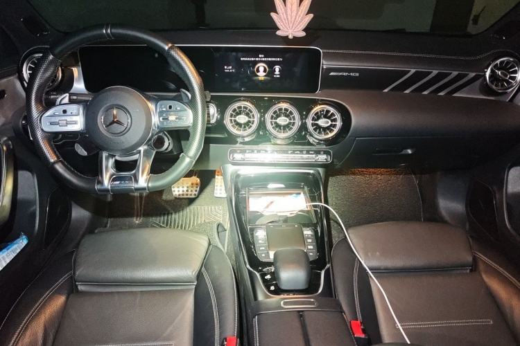 Used Mercedes-Benz A AMG 2020 AMG A 35 4MATIC Center Console