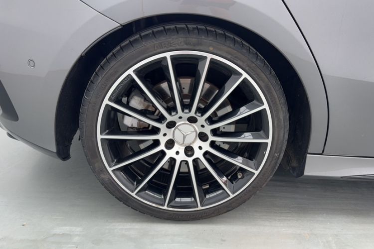 Used Mercedes-Benz A AMG 2020 Facelifted AMG A 35 4MATIC Exterior 5