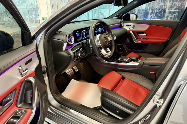 Used Mercedes-Benz A AMG 2020 AMG A 35 L 4MATIC Interior 6