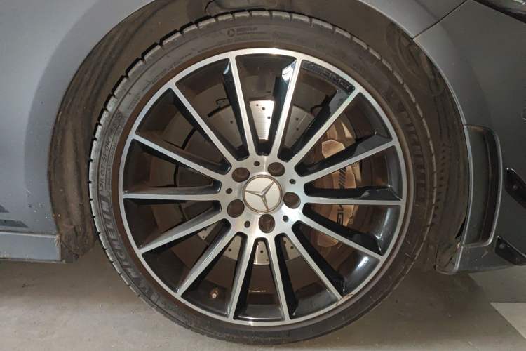 Used Mercedes-Benz A AMG 2020 Facelifted AMG A 35 4MATIC Right Front Wheel Hub