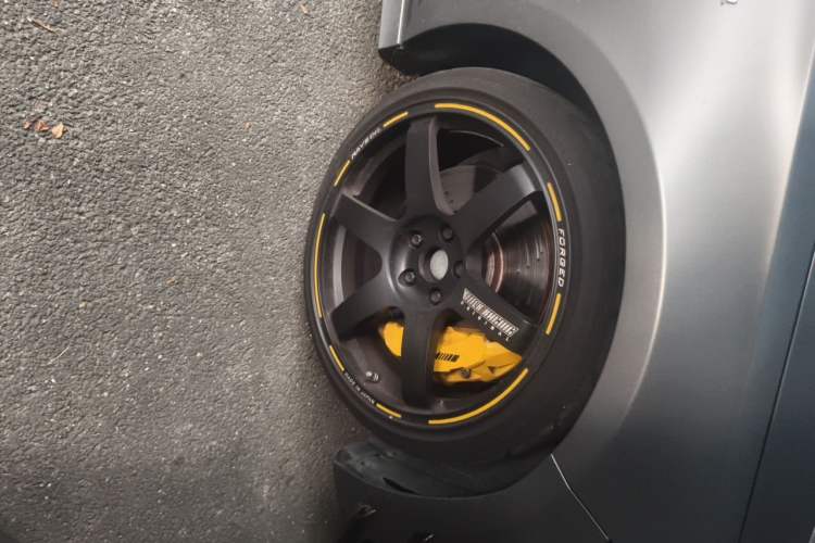Used Mercedes-Benz A AMG 2020 AMG A 35 4MATIC Right Front Wheel Hub