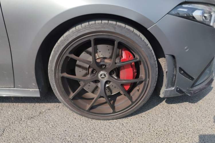 Used Mercedes-Benz A AMG 2020 AMG A 35 4MATIC Right Front Wheel Hub