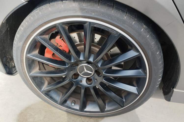 Used Mercedes-Benz A AMG 2020 Facelifted AMG A 35 4MATIC Right Rear Wheel Hub