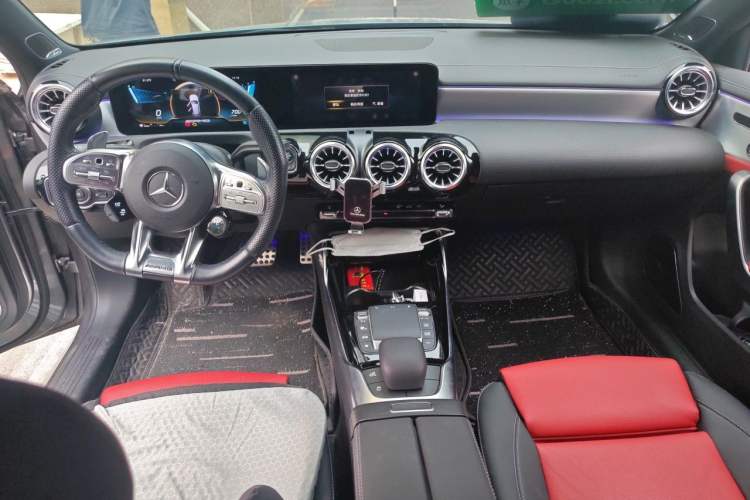 Used Mercedes-Benz A AMG 2020 AMG A 35 4MATIC Center Console