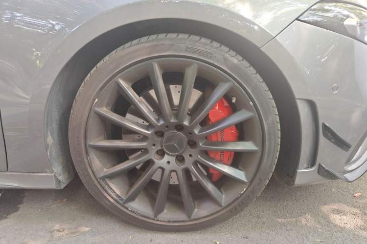 Used Mercedes-Benz A AMG 2020 AMG A 35 L 4MATIC Right Front Wheel Hub