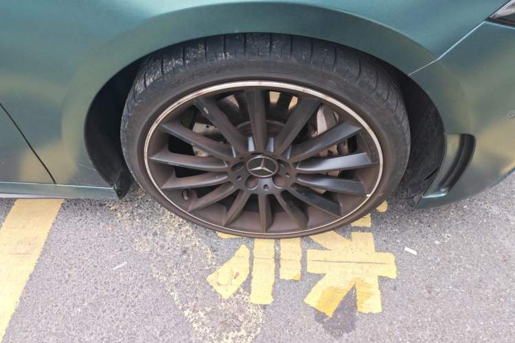 Used Mercedes-Benz A AMG 2020 AMG A 35 4MATIC Right Front Wheel Hub