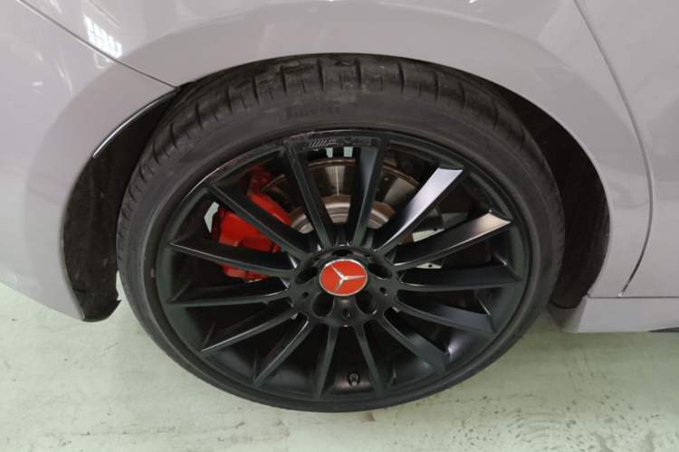 Used Mercedes-Benz A AMG 2020 Facelifted AMG A 35 4MATIC Right Rear Wheel Hub