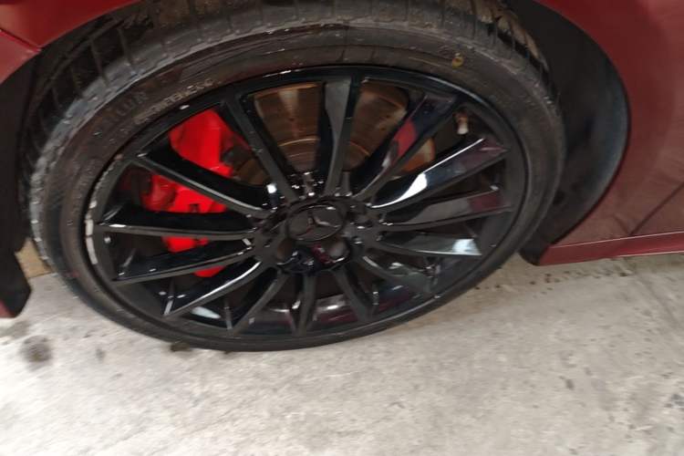 Used Mercedes-Benz A AMG 2020 AMG A 35 L 4MATIC Left Front Wheel Hub