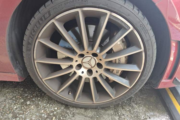 Used Mercedes-Benz A AMG 2020 AMG A 35 L 4MATIC Right Front Wheel Hub
