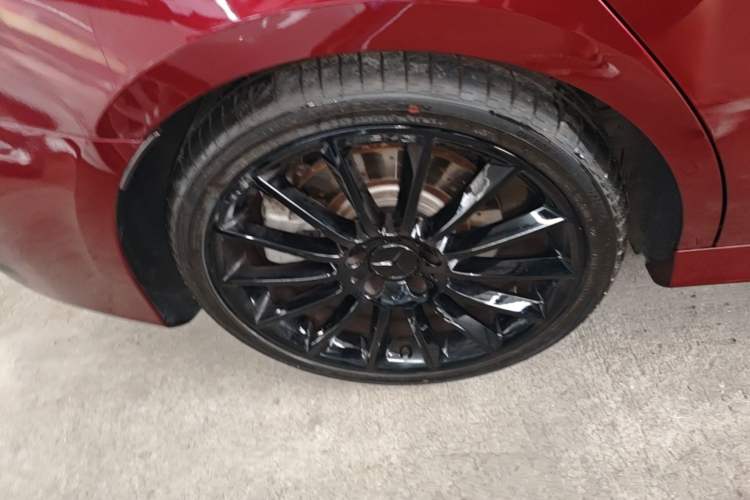 Used Mercedes-Benz A AMG 2020 AMG A 35 L 4MATIC Right Rear Wheel Hub
