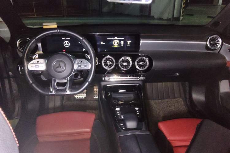 Used Mercedes-Benz A AMG 2020 AMG A 35 L 4MATIC Center Console