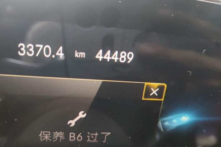 Used Mercedes-Benz A AMG 2020 AMG A 35 L 4MATIC Odometer Close Up