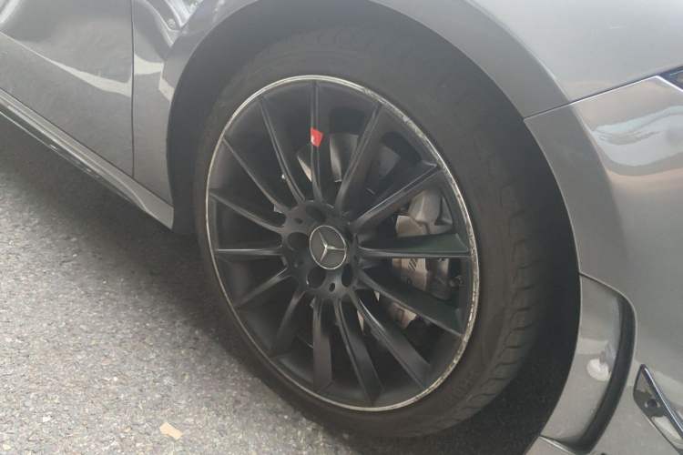 Used Mercedes-Benz A AMG 2020 AMG A 35 L 4MATIC Right Front Wheel Hub
