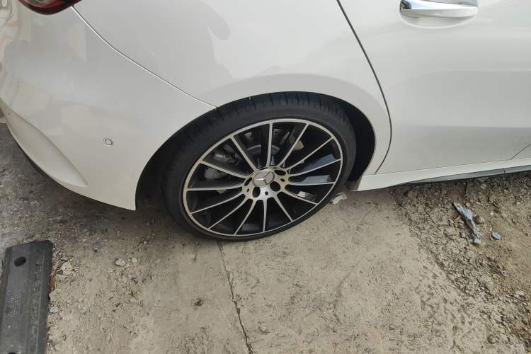 Used Mercedes-Benz A AMG 2020 AMG A 35 4MATIC Exterior 8