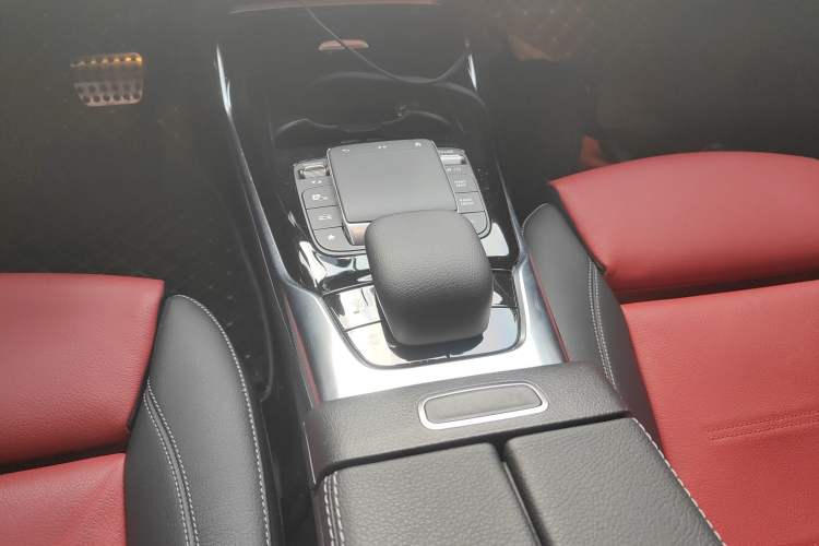 Used Mercedes-Benz A AMG 2020 AMG A 35 4MATIC Gear Lever