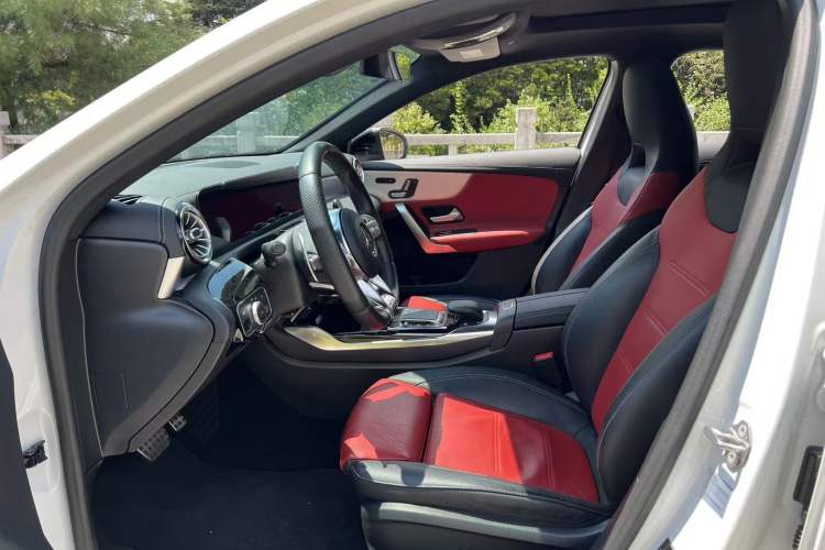 Used Mercedes-Benz A AMG 2020 Facelifted AMG A 35 4MATIC Interior 1