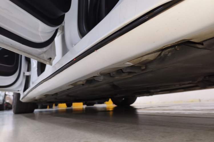 Used Mercedes-Benz A AMG 2020 AMG A 35 L 4MATIC Left Side Sill